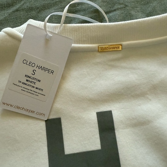 Cleo Harper Kingston Sweater - Picture 6 of 6